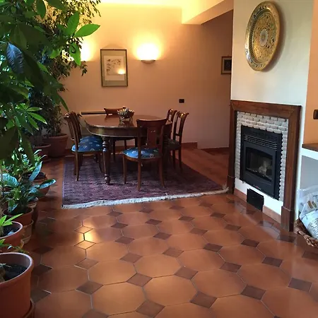 Le Querce 3* Le Rughe