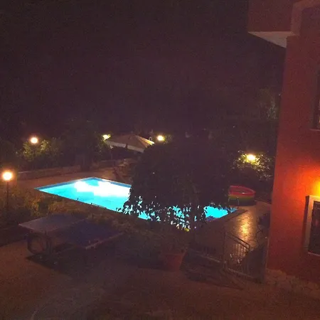 ベッド・アンド・ブレックファスト Le Querce