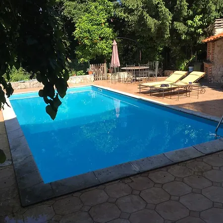 ベッド・アンド・ブレックファスト Le Querce 3*