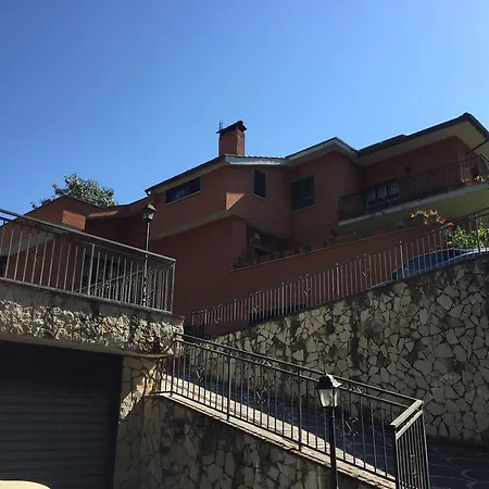 ベッド・アンド・ブレックファスト Le Querce 3*