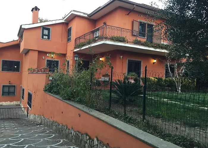 Le Querce 3* Le Rughe